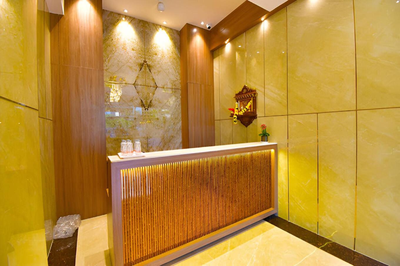 Glitz Hotels La Dahlia - Premium Thane Exterior foto